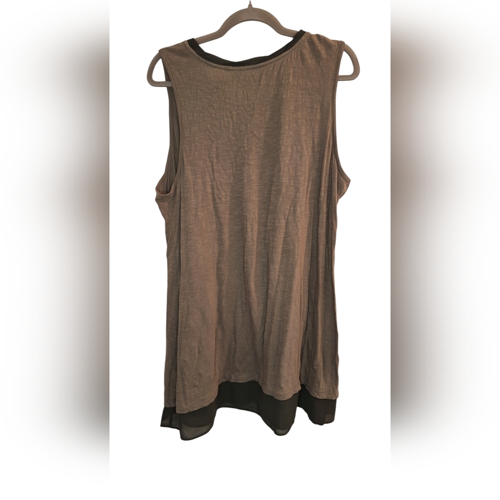 LOGO Sleeveless Top - Picture 5 of 5